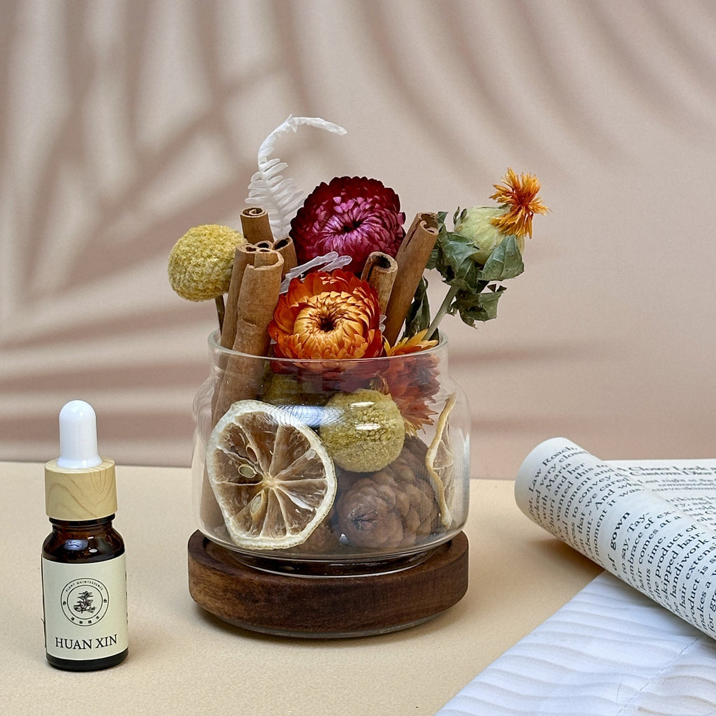 Dried Flower Reed Diffuser | Glass Aroma Diffuser with 10ml Fragrance Oil | Home Fragrance Decor
