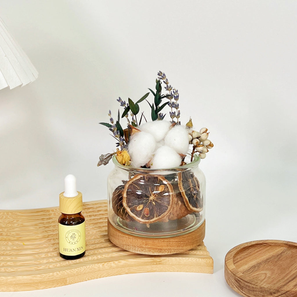 Dried Flower Reed Diffuser | Glass Aroma Diffuser with 10ml Fragrance Oil | Home Fragrance Decor